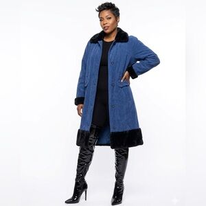 Vintage Blue Winter Coat with faux fur trim. Size 12